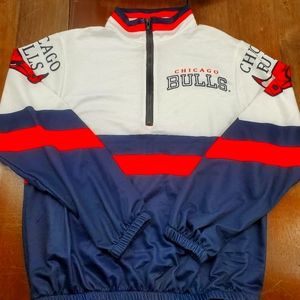 NBA Chicago Bulls Men's Small 1/4 Zip Pullover White Striped Logo Shirt